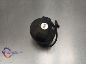 Gebrauchte Tankdeckel Volkswagen Up! (121) 1.0 12V 60 Preis auf Anfrage angeboten von Alexander Autodemontage