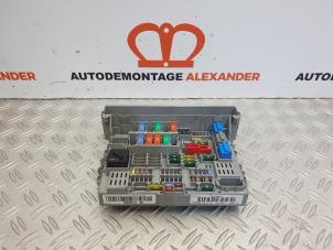 Usados Caja de fusibles BMW 1 serie (E87/87N) 120i 16V Precio € 50,00 Norma de margen ofrecido por Alexander Autodemontage