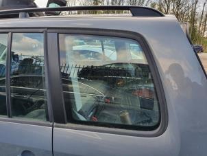 Used Extra window 4-door, left Volkswagen Touran (1T1/T2) 1.6 FSI 16V Price on request offered by Alexander Autodemontage