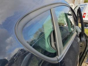 Używane Trójkatna szyba prawy tyl Seat Leon (1P1) 1.8 TSI 16V Cena na żądanie oferowane przez Alexander Autodemontage