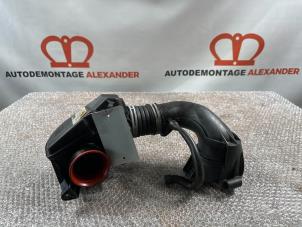 Used Resonance housing Mercedes C (W203) 1.8 C-180K 16V Price on request offered by Alexander Autodemontage