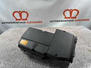 Usados Cuerpo de filtro de aire Mercedes C (W203) 1.8 C-180K 16V Precio de solicitud ofrecido por Alexander Autodemontage