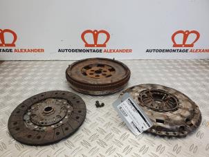 Used Clutch kit (complete) Volkswagen Passat (3C2) 2.0 TDI 16V 140 Price on request offered by Alexander Autodemontage