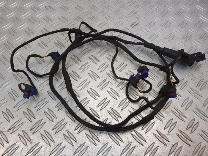 Pdc wiring harness from a Mercedes-Benz E (W211) 2.2 E-200 CDI 16V 2004
