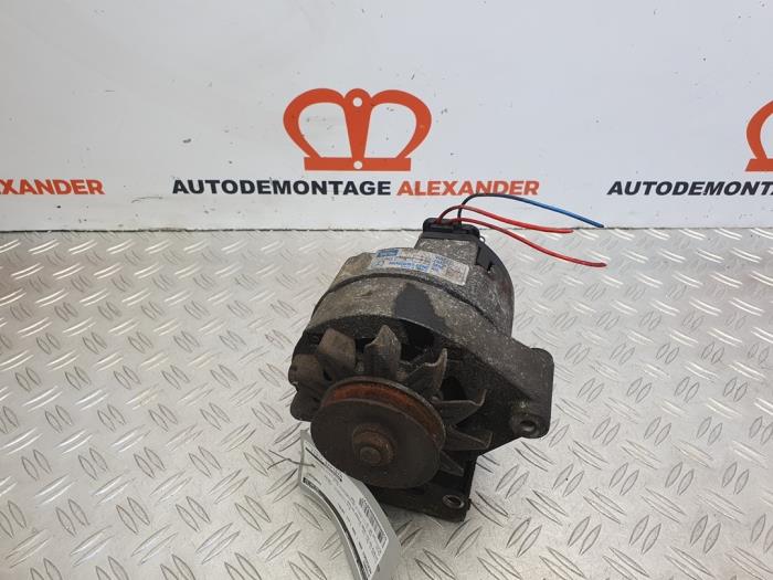 Gebrauchte Dynamo Mercedes 200-300D (W123) 300 D Preis € 200,00 Margenregelung angeboten von Alexander Autodemontage