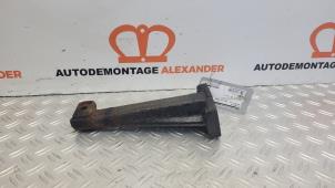 Used Engine mount Mercedes 200-300D (W123) 300 D Price on request offered by Alexander Autodemontage