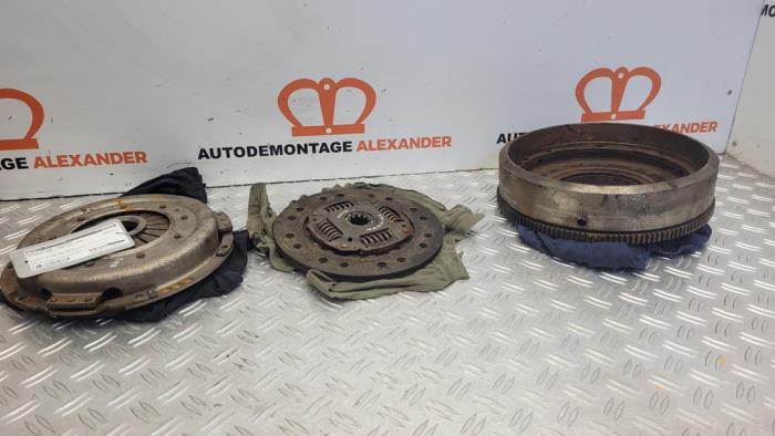 Gebrauchte Kupplungsset (komplett) Mercedes 200-300D (W123) 300 D Preis € 250,00 Margenregelung angeboten von Alexander Autodemontage