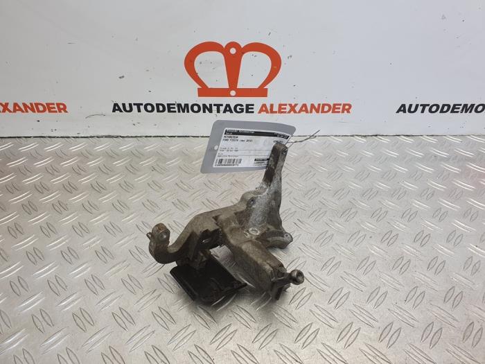 Used Engine mount Ford Fiesta 6 (JA8) 1.6 TDCi 16V 95 Price on request offered by Alexander Autodemontage