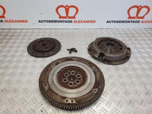 Used Clutch kit (complete) Honda Civic (EP/EU) 1.4 16V Price on request offered by Alexander Autodemontage