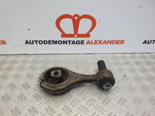 Used Engine mount Fiat Doblo Cargo (263) 1.3 D Multijet Price on request offered by Alexander Autodemontage