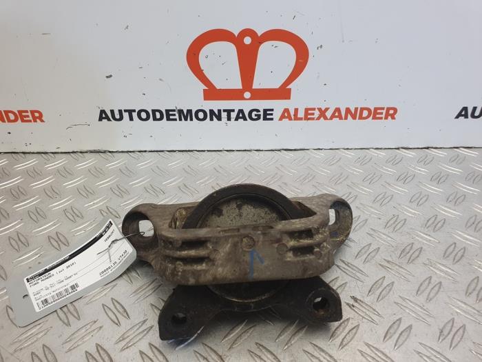 Used Engine mount Ford Mondeo IV 2.0 TDCi 140 16V Price on request offered by Alexander Autodemontage