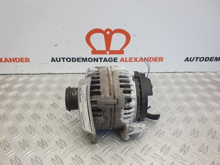 Usagé Dynamo Audi A4 (B7) 2.0 TDI 16V Prix € 30,00 Règlement à la marge proposé par Alexander Autodemontage