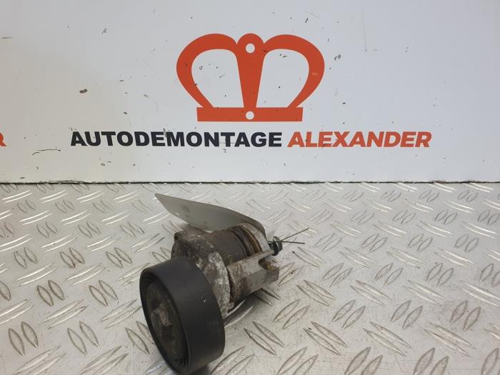 Usados Tensor correa múltiple Audi A4 (B7) 2.0 TDI 16V Precio de solicitud ofrecido por Alexander Autodemontage