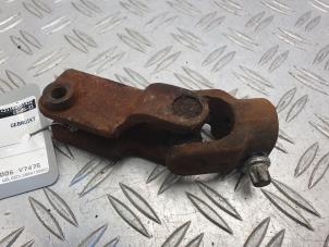 Used Transmission shaft universal joint Opel Corsa D 1.3 CDTi 16V ecoFLEX Price on request offered by Alexander Autodemontage