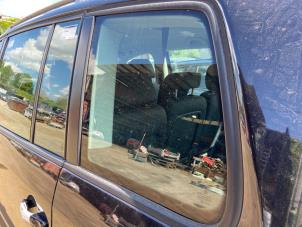 Used Extra window 4-door, left Volkswagen Touran (1T1/T2) 2.0 FSI 16V Price on request offered by Alexander Autodemontage