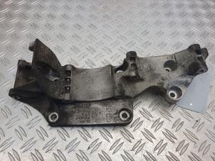 Support dynamo bas d'un Seat Leon (1M1) 1.9 SDI 68 2001