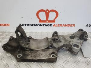 Used Alternator lower bracket Seat Leon (1M1) 1.9 SDI 68 Price on request offered by Alexander Autodemontage
