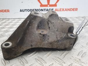 Used Engine mount Seat Leon (1M1) 1.9 SDI 68 Price on request offered by Alexander Autodemontage