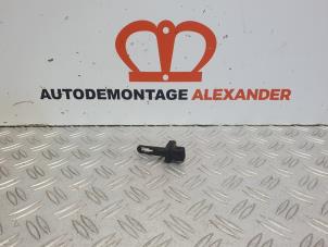 Used Outside temperature sensor Seat Leon (1M1) 1.9 SDI 68 Price on request offered by Alexander Autodemontage