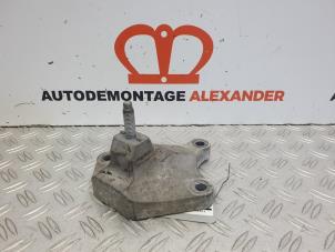Used Engine mount Ford Fiesta 5 (JD/JH) 1.6 16V Price on request offered by Alexander Autodemontage