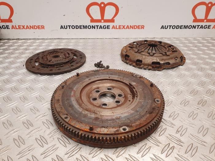 Gebrauchte Kupplungsset (komplett) Volkswagen Golf V (1K1) 1.4 FSI 16V Preis auf Anfrage angeboten von Alexander Autodemontage