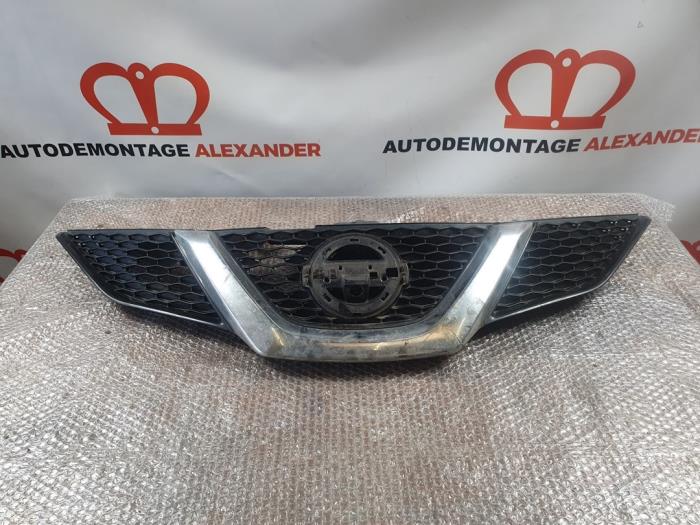 Begagnade Grill Nissan Qashqai (J11) 1.6 dCi Pris € 70,00 Marginaltabell erbjuds av Alexander Autodemontage