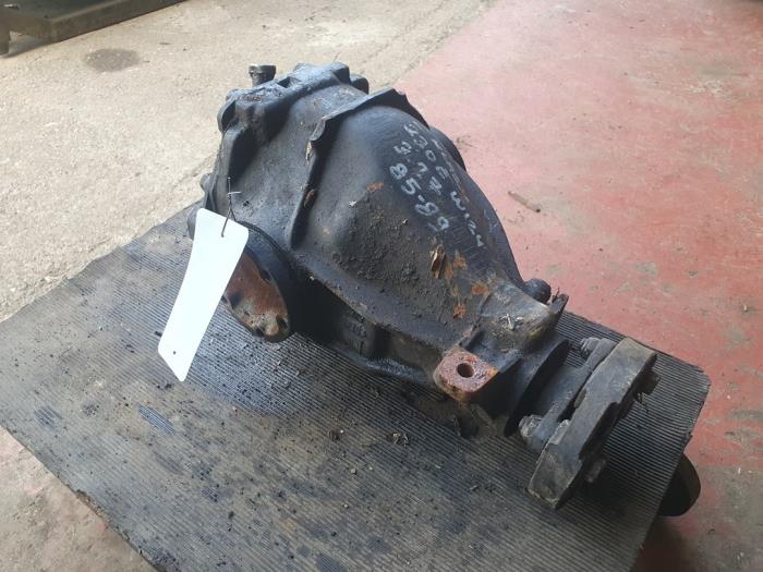 Used Rear differential Mercedes E (W124) 2.3 230 E Price € 400,00 Margin scheme offered by Alexander Autodemontage