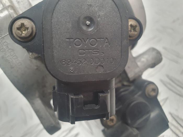 Throttle body Toyota Yaris II 1.3 16V VVT-i - 0301237 2SZFE PIERBURG