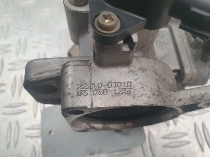 Throttle body Toyota Yaris II 1.3 16V VVT-i - 0301237 2SZFE PIERBURG