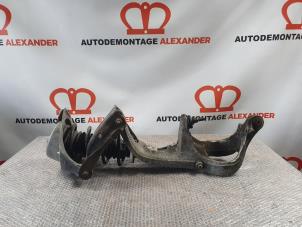 Used Fronts shock absorber, left Peugeot 407 SW (6E) 2.0 HDiF 16V Price on request offered by Alexander Autodemontage
