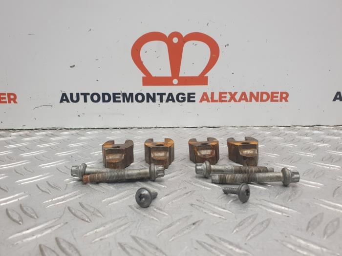 Usagé Système d'injection Peugeot 308 SW (L4/L9/LC/LJ/LR) 1.6 BlueHDi 115 Prix sur demande proposé par Alexander Autodemontage