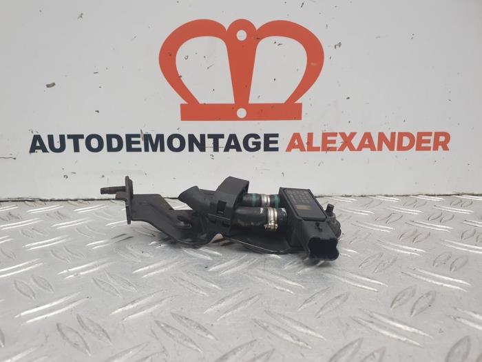Begagnade Partikelfiltersensor Peugeot 308 SW (L4/L9/LC/LJ/LR) 1.6 BlueHDi 100 Pris på förfrågan erbjuds av Alexander Autodemontage
