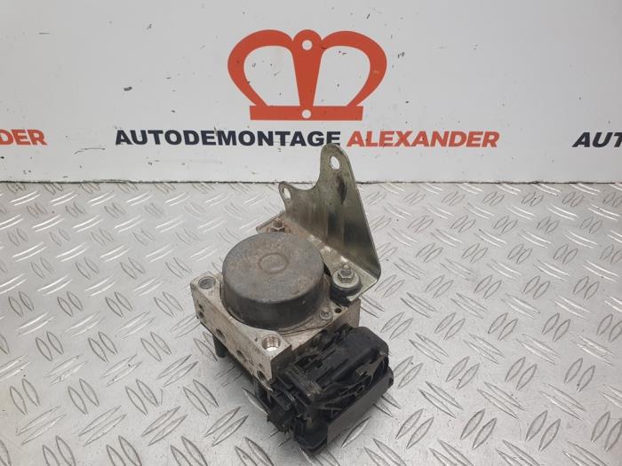 Begagnade ABS-pump Ford Ka II 1.2 Pris € 19,99 Marginaltabell erbjuds av Alexander Autodemontage