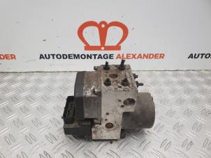 Used ABS pump Volkswagen Transporter/Caravelle T4 1.9 TD Price € 250,00 Margin scheme offered by Alexander Autodemontage