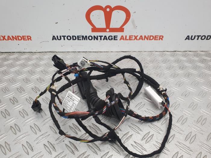 Begagnade Kablage BMW 3 serie Touring (F31) 318i 1.5 TwinPower Turbo 12V Pris på förfrågan erbjuds av Alexander Autodemontage