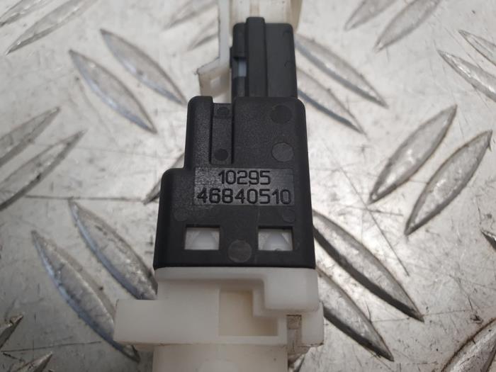Brake light switch Ford Ka II 1.2 1029546840510