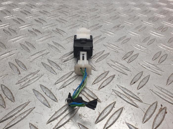 Brake light switch Ford Ka II 1.2 1029546840510