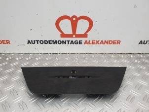 Used Speaker cap Mercedes C (W204) 2.2 C-180 CDI 16V BlueEFFICIENCY Price on request offered by Alexander Autodemontage