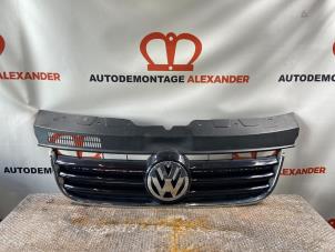 Usados Rejilla Volkswagen Transporter T5 2.0 TDI DRF Precio € 50,00 Norma de margen ofrecido por Alexander Autodemontage