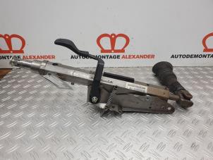 Used Steering column housing Volkswagen Transporter T5 2.0 TDI DRF Price on request offered by Alexander Autodemontage