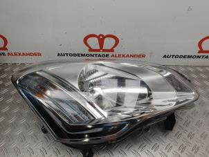 Used Headlight, right Citroen Berlingo 1.6 Hdi 16V 90 Phase 2 Price € 100,00 Margin scheme offered by Alexander Autodemontage