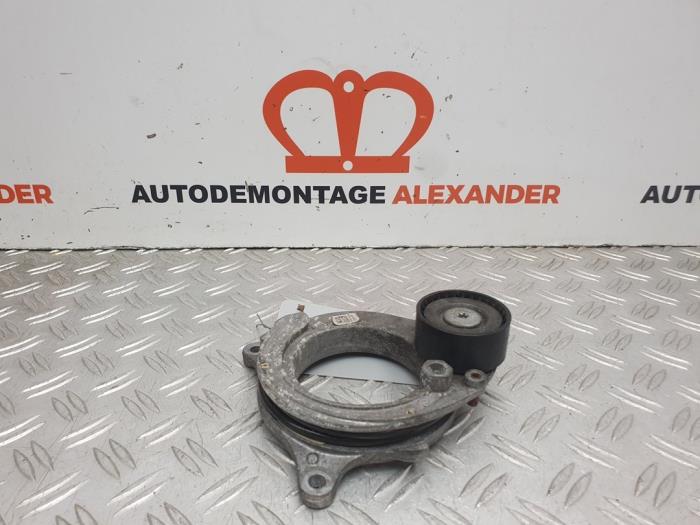 Usados Rodillo tensor correa múltiple BMW 3 serie Touring (F31) 318i 1.5 TwinPower Turbo 12V Precio de solicitud ofrecido por Alexander Autodemontage