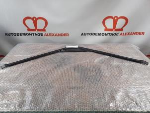 Used Tiebar BMW 3 serie Touring (F31) 318i 1.5 TwinPower Turbo 12V Price on request offered by Alexander Autodemontage