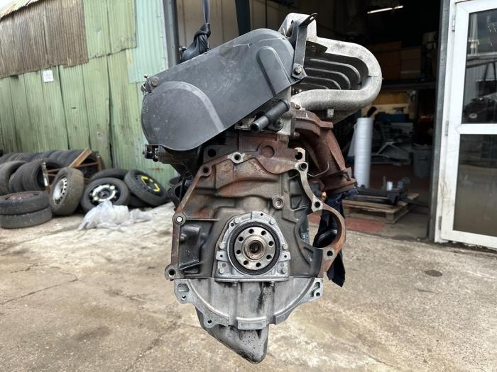 Engine Volkswagen Transporter T4 2.4 D - 074103021 AAB