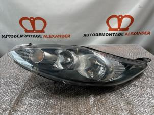 Used Headlight, left Ford Fiesta 6 (JA8) 1.0 EcoBoost 12V 125 Price € 150,00 Margin scheme offered by Alexander Autodemontage