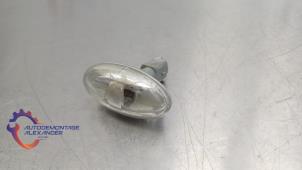 Used Front wing indicator, right Peugeot 108 1.0 12V Price on request offered by Alexander Autodemontage