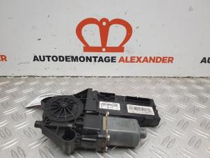 Usados Motor de ventanilla de puerta Renault Megane III Grandtour (KZ) 1.4 16V TCe 130 Precio € 50,00 Norma de margen ofrecido por Alexander Autodemontage