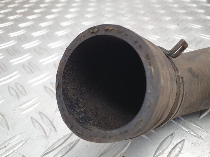 Intercooler tube from a Volkswagen Polo IV (9N1/2/3) 1.9 SDI 2002