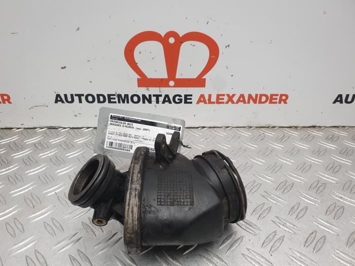 Gebrauchte Intercooler Rohr Mercedes E (W211) 2.2 E-200 CDI 16V Preis auf Anfrage angeboten von Alexander Autodemontage