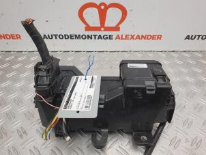 Usagé Porte fusible Peugeot 108 1.0 12V Prix € 70,00 Règlement à la marge proposé par Alexander Autodemontage